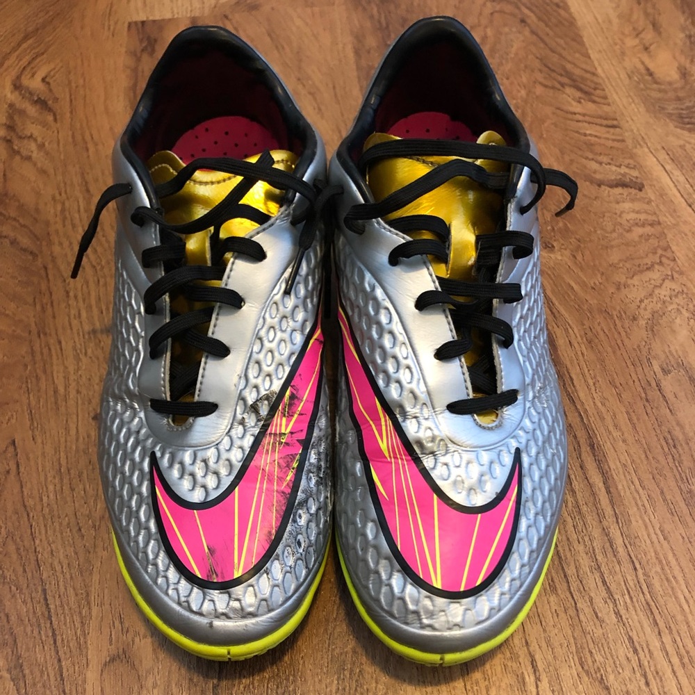 Nike Men's Hypervenom Phelon Indoor Soccer boot